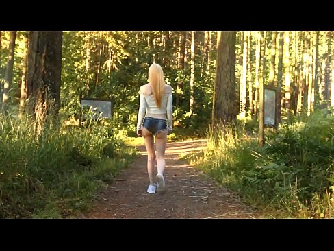 ❤️ Gyönyörű nő lassan mozog, nem meztelen videó Orosz pornó at hu.milfnut-net.ru
